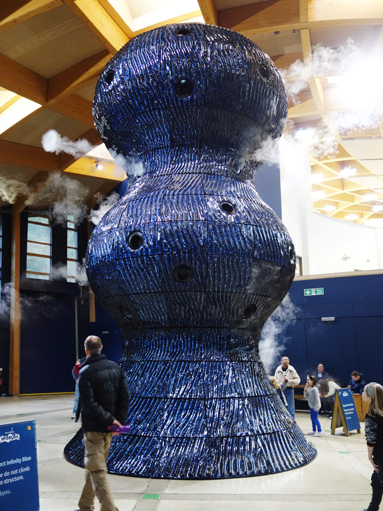 Infinity-Blue-sculpture-at-the-Eden-Project
